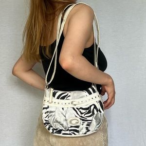 **SOLD** Y2K Guess Bag